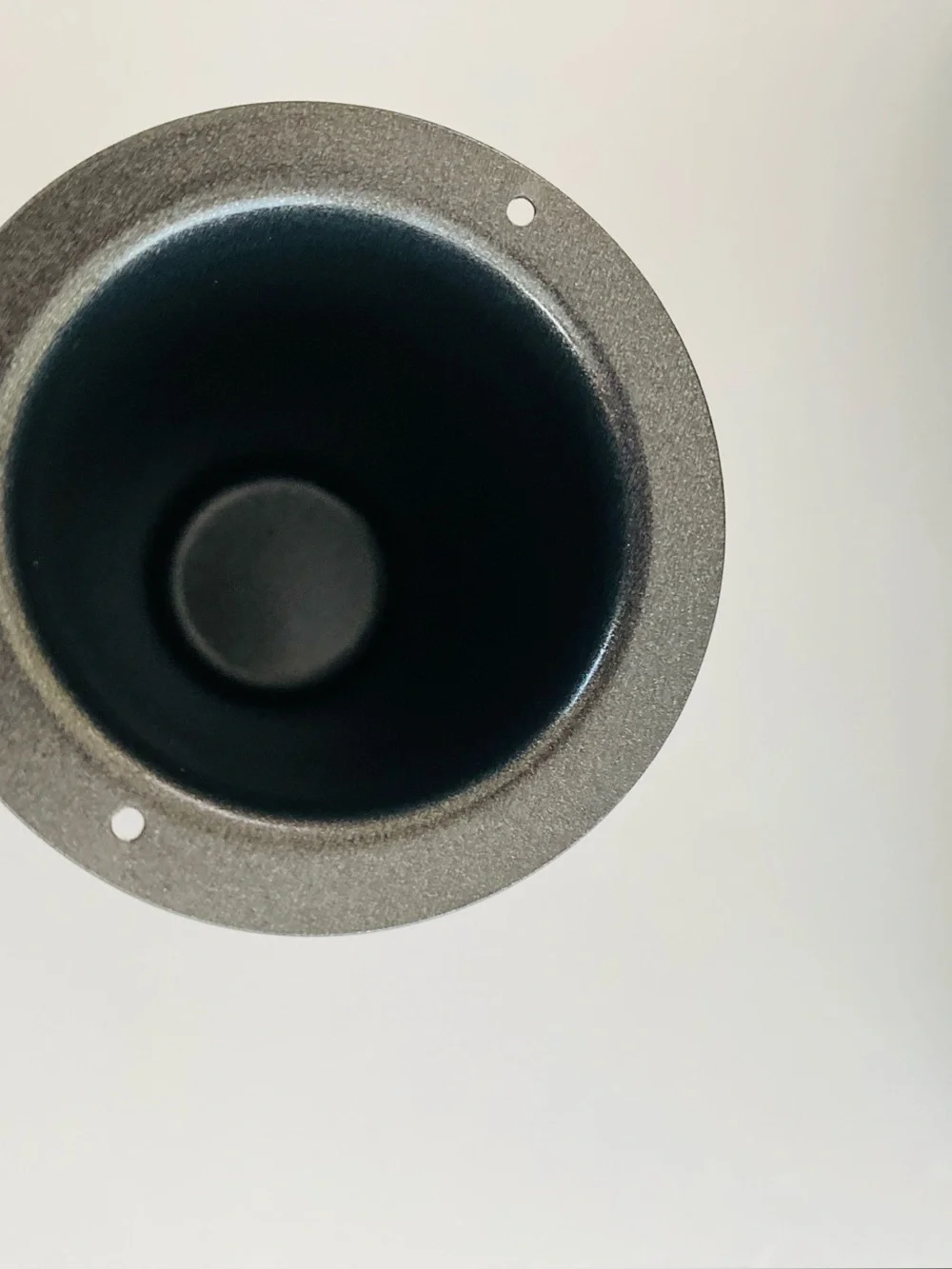 Wilton six cavity